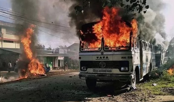 Bus ablaze in Manipur