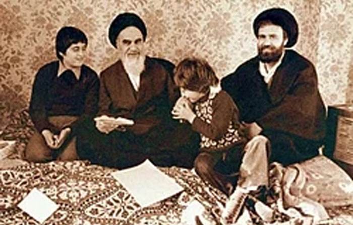 Ruhalla Khomeni (Father of Ayatollah ali Khomeni) with Grandson of Sayyad.
