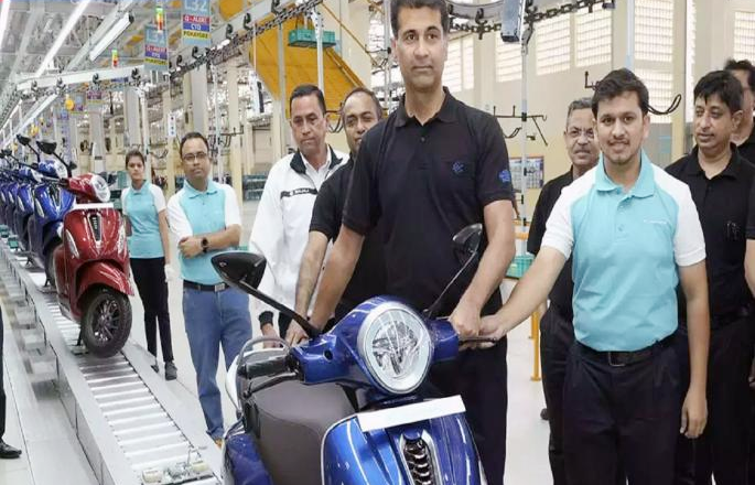 Famous auto company Bajaj Auto may have to stop production of its electric vehicles from August 2025.