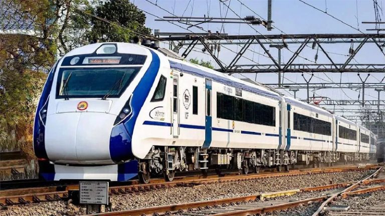 Vande Bharat Railway facility is now available for devotees going from Sambhajinagar (Aurangabad) to Shegaon.